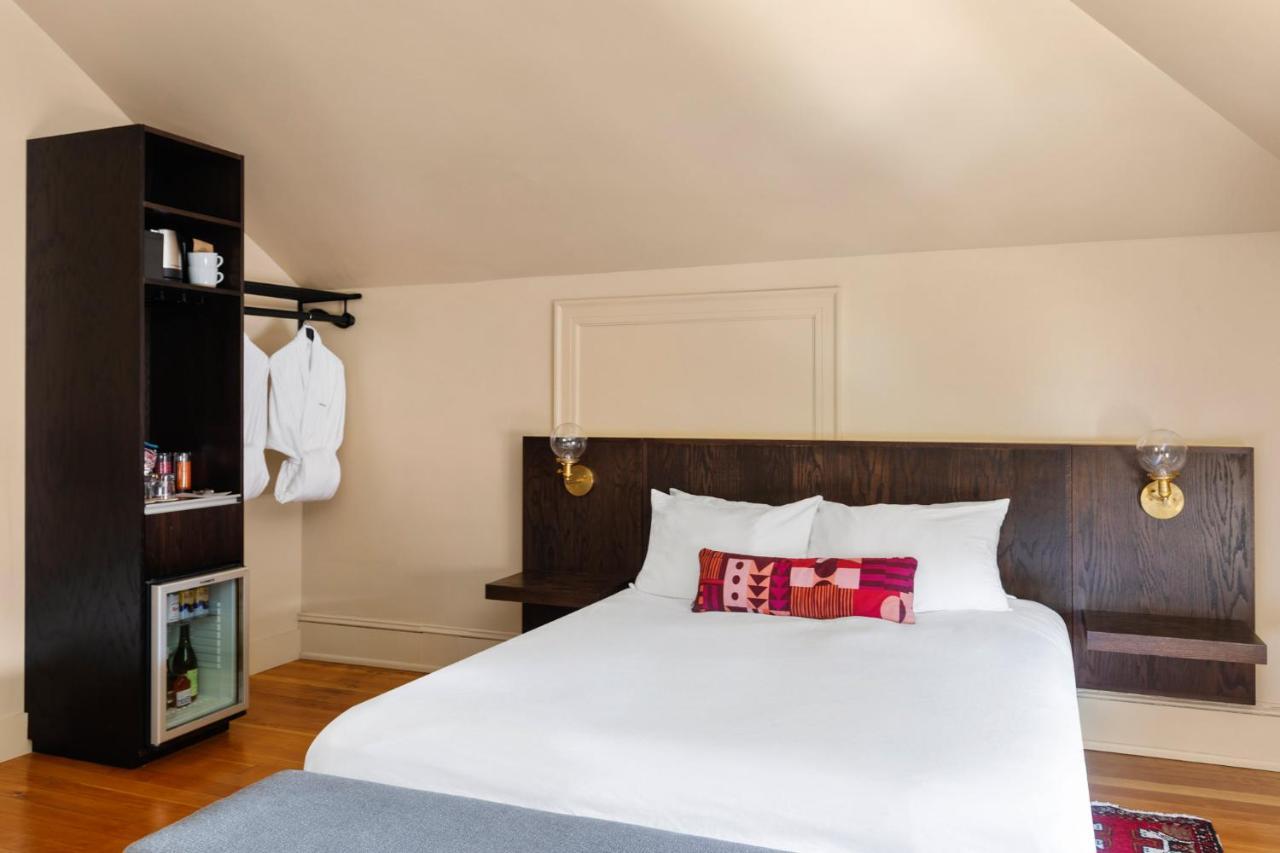 The Francis Hotel Портланд Екстериор снимка